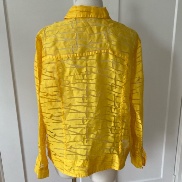 Vintage Yellow Jacket with mesh Cut-outs - Picture 3 of 7